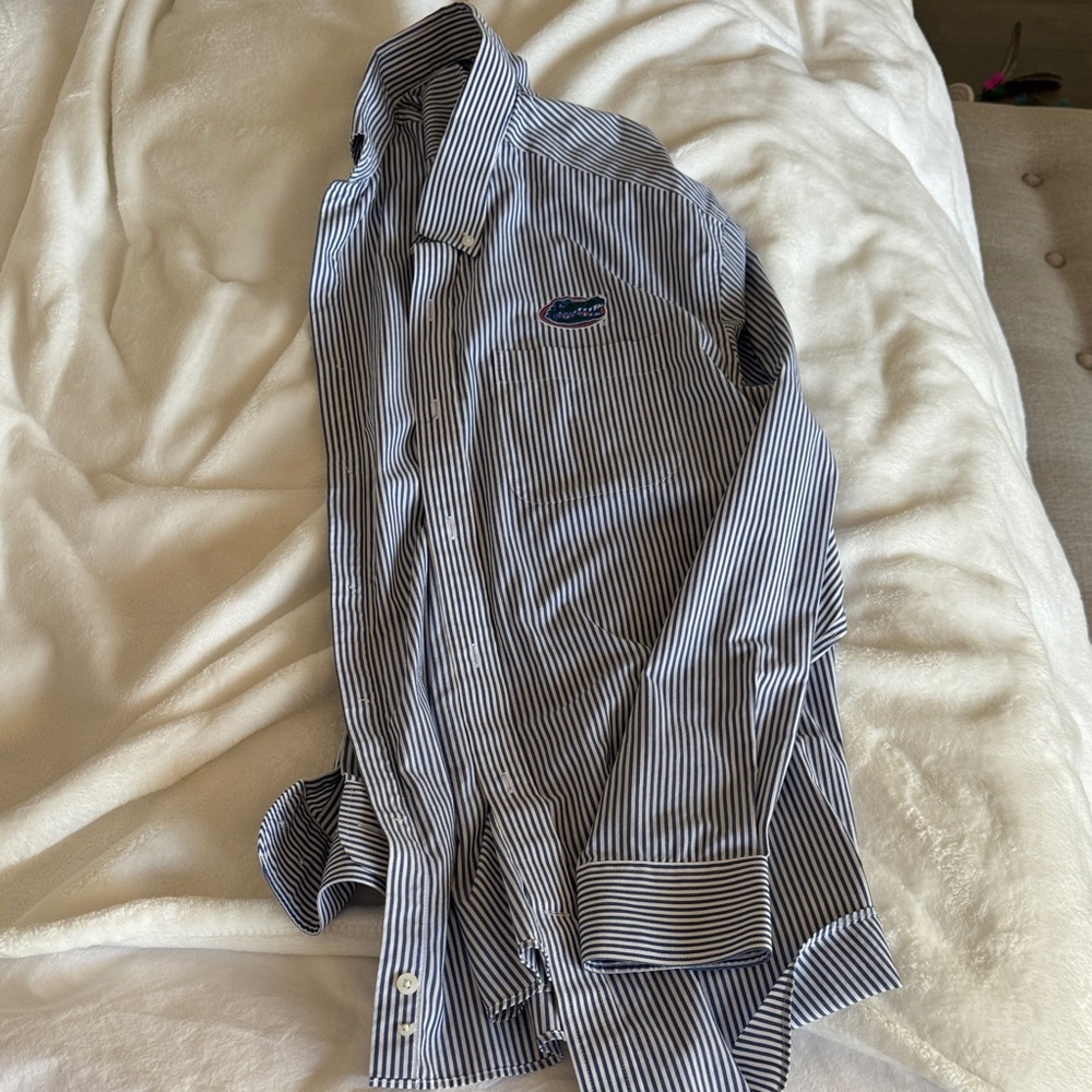 Cutter Buck men's gator striped button down